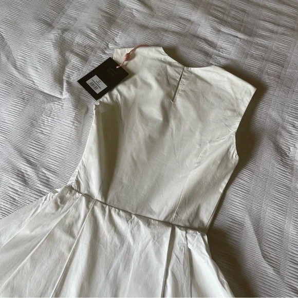 Brand New- House of CB Claretta White Pleated Cotton Mini Dress in White 🕊️